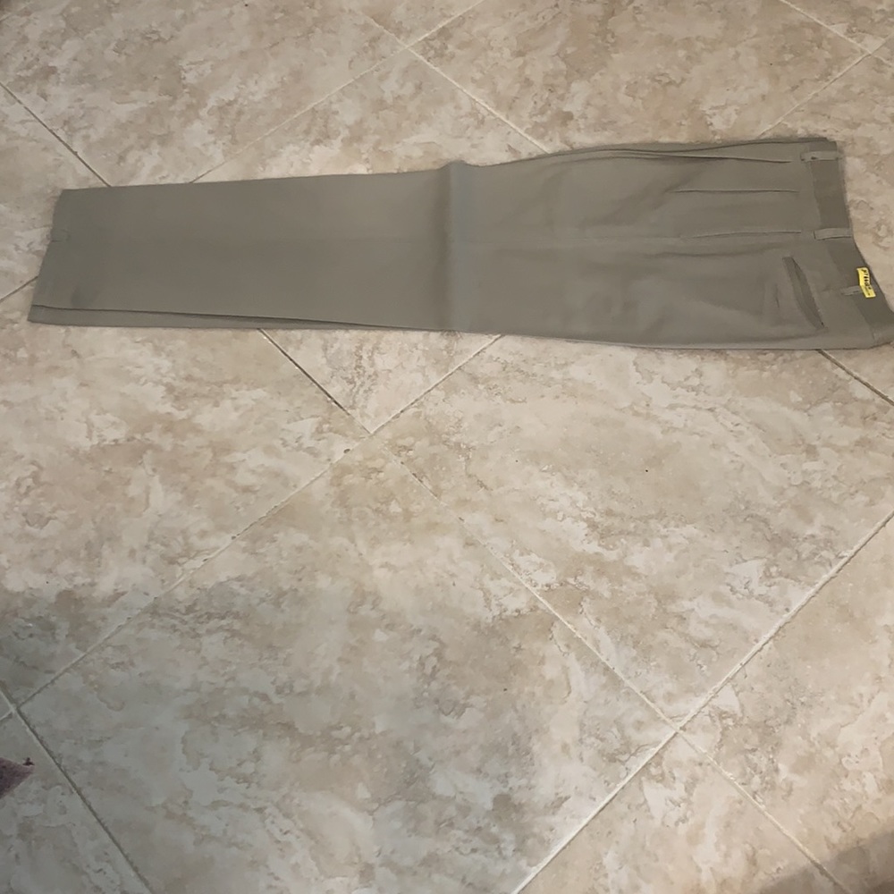 Pants - Picture 3 of 7